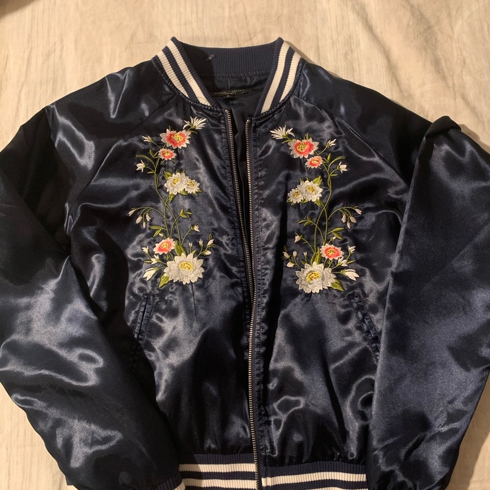 Embroidered jacket - Picture 2 of 5